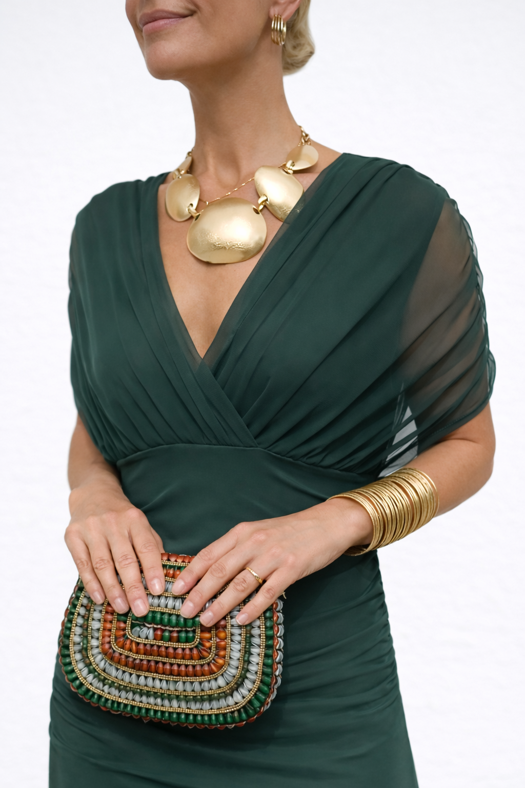 Velora | Robe longue à fleurs avec encolure en V